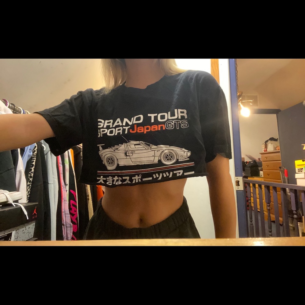 COPY - cropped tshirt